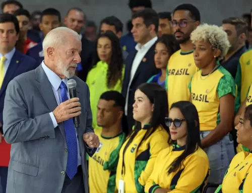 Lula assina decreto reajustando Bolsa Atleta em 10,86%